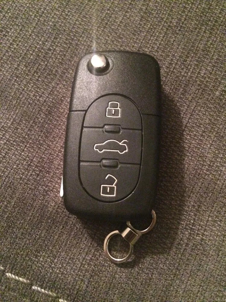 AUDI B5 B6 A4 A6 - 3 Button Remote Key Case Round Big Battery